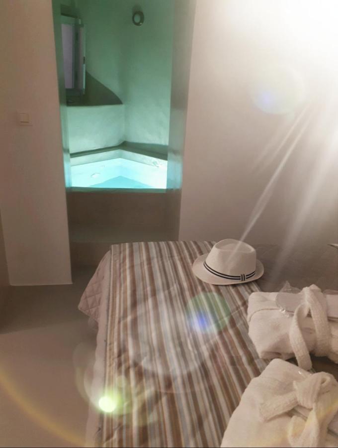 Golden Stone Santorini Suites Akrotírion Exteriér fotografie